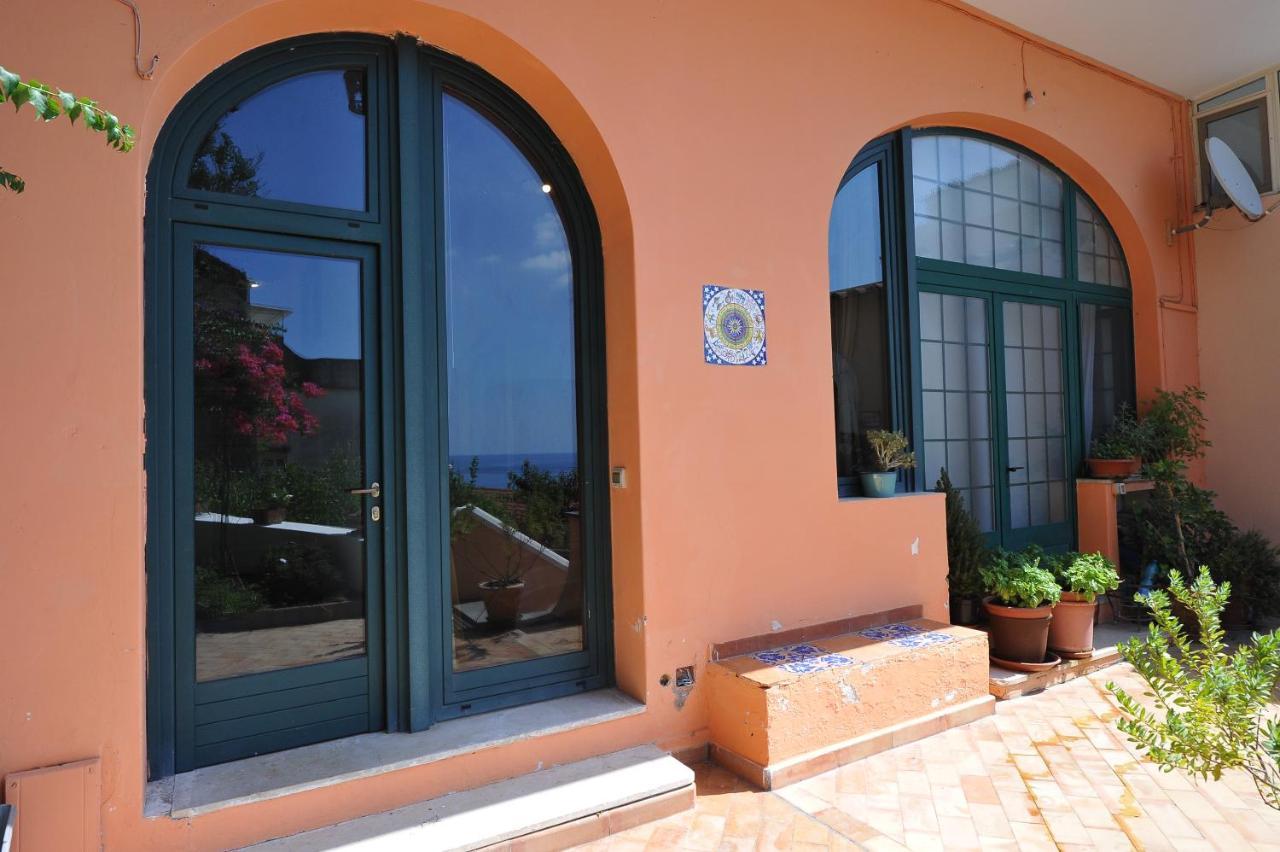 Casa Patty...Breath-Taking View! Apartment Позитано Екстериор снимка